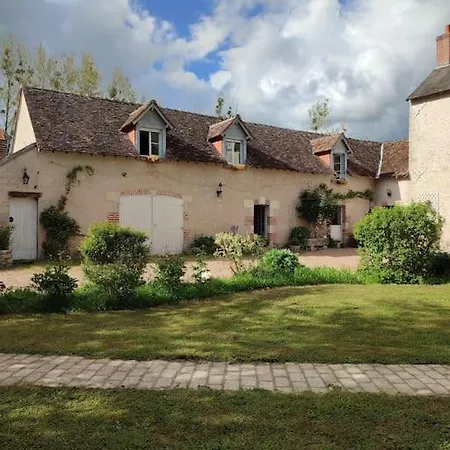 Le Gite Des Choiseaux, Piscine Et Parc Au Coeur De La Nature Suevres Exterior photo